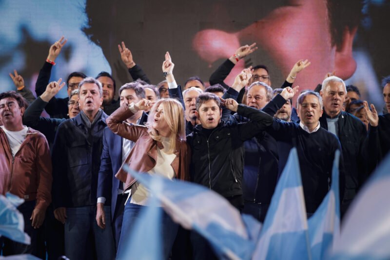 Axel Kicillof le exigió a Milei que “rectifique el rumbo”