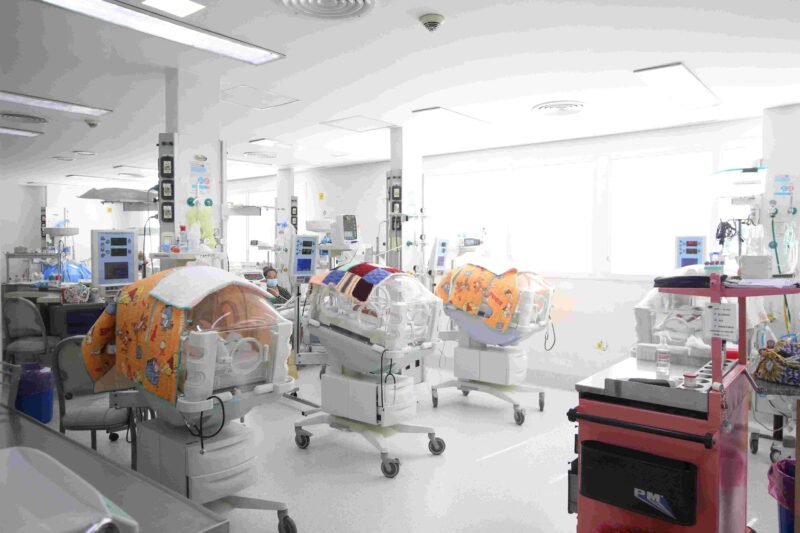 La Provincia impulsa acciones claves para mejorar el desarrollo de las y los recién nacidos