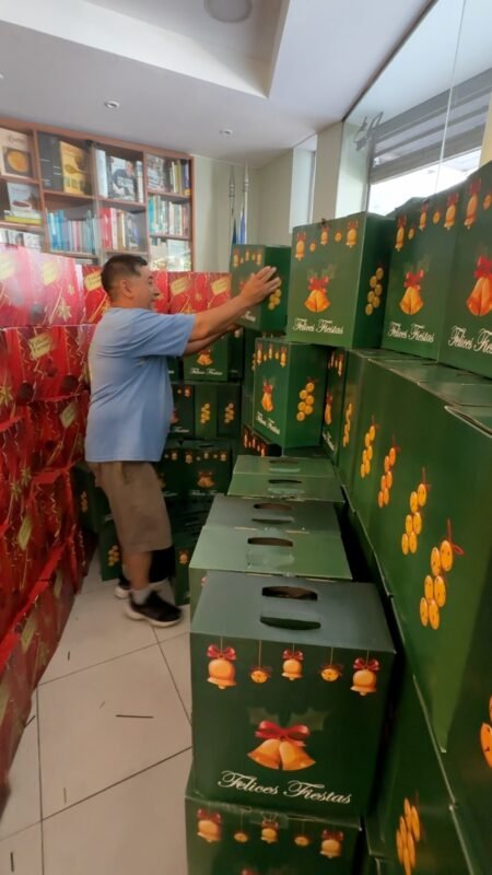 UTHGRA Mar del Plata entregó casi 5000 cajas navideñas a hoteleros y gastronómicos