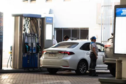 aumentaran-las-naftas-ypf-foto-santiago-taguamdz