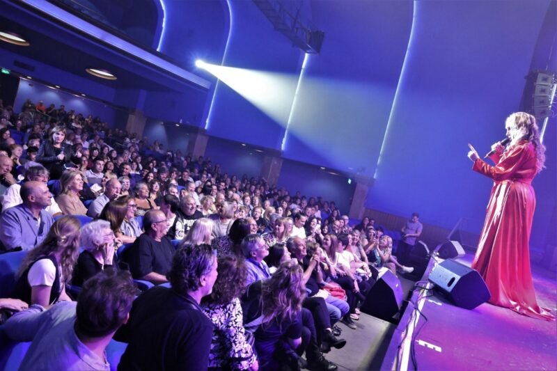 Patricia Bullrich fue a ver a Fátima Florez y elogió su imitación: “A mi personaje lo sacás impresionante”