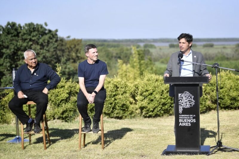 La provincia perdió 550.000 turistas y culpó a Milei