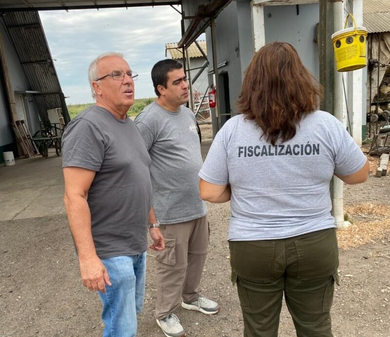 La Dirección de Higiene y Bromatología de Mar Chiquita refuerza su equipo técnico para controlar los efectos de la avicultura