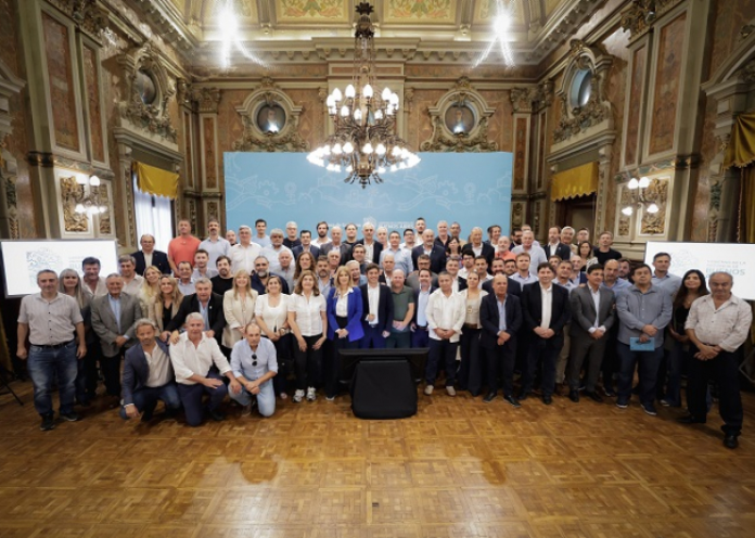 “Estamos ante una catástrofe”: Kicillof alertó a los intendentes sobre la situación fiscal de la Provincia