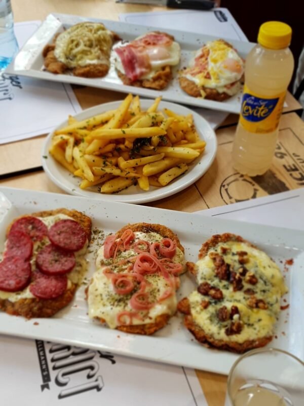 Por qué se celebra hoy el día del sándwich de milanesa y dónde conseguir la milanesa homenaje a Messi en Mar del Plata