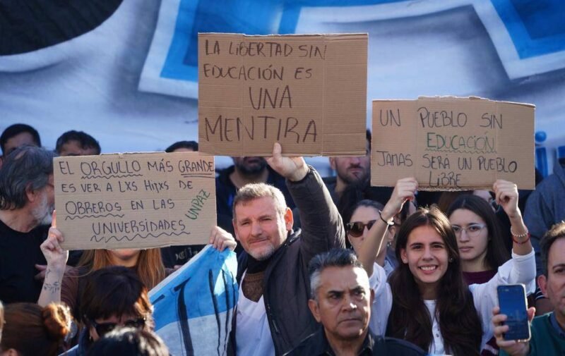 Masiva movilización contra el ajuste nacional