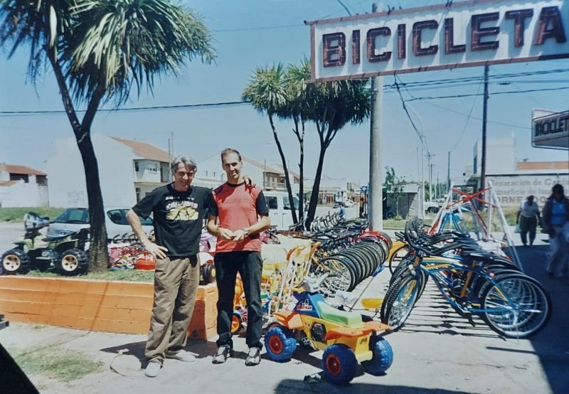 La primer bicicletería de barrio marplatense que trasciende generaciones