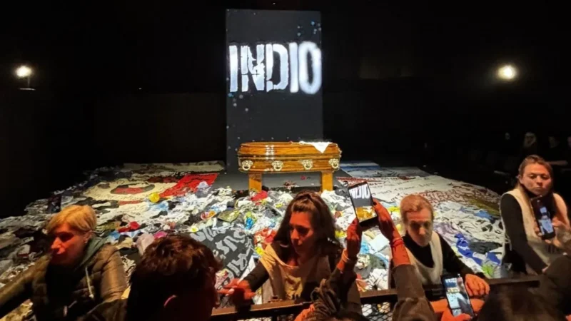 El último adiós al Indio Solari: De la autopsia al sepelio, el minuto a minuto de una jornada histórica
