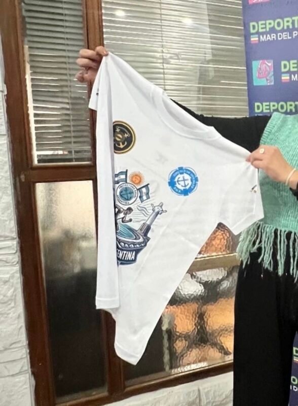 Todo listo para “Uniendo Escolleras”: cuándo y dónde retirar los kits para la carrera de Prefectura