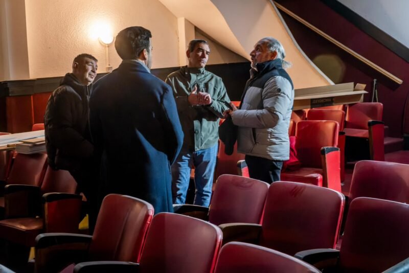 Autoridades recorrieron las obras del Teatro Carreras