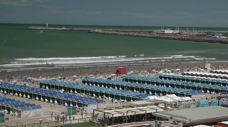 Alquilar una carpa en Mar del Plata puede llegar hasta 7 millones de pesos