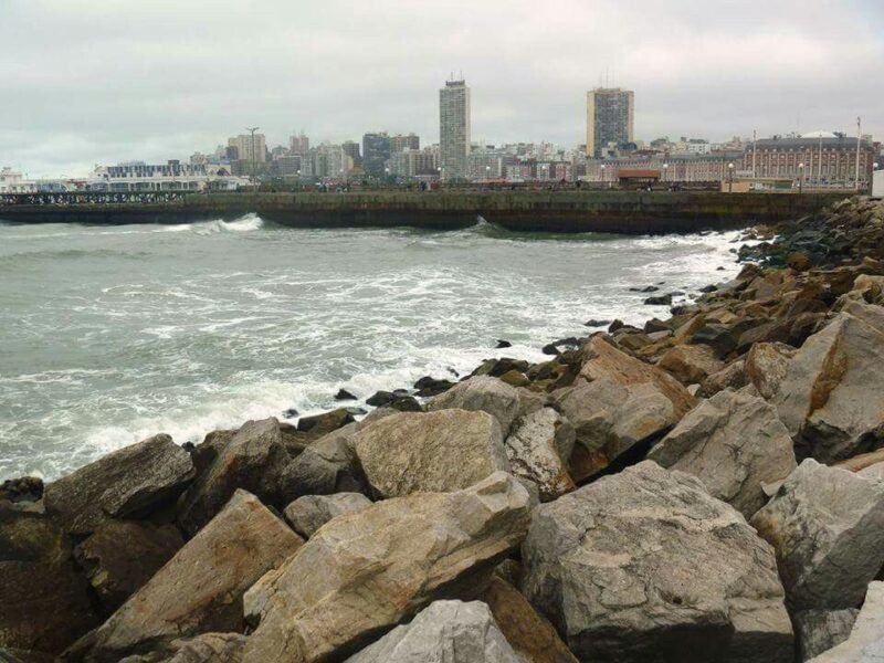 Octubre sigue sin parecer primavera: Mar del Plata tendrá otro viernes frío y con cielo gris