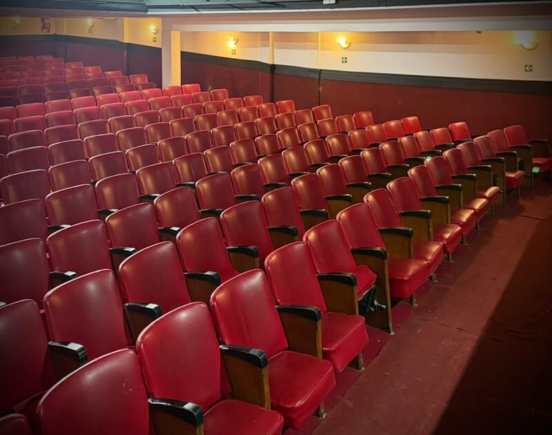 Aldo Funes presentó el Nuevo Teatro Enrique Carreras y sus producciones para la temporada de verano