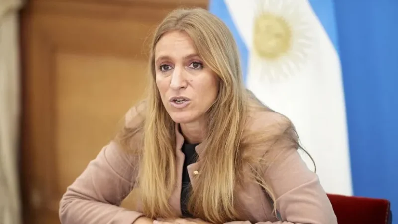 Florencia Carignano: “La única manera de frenarlos es con movilización en las calles”